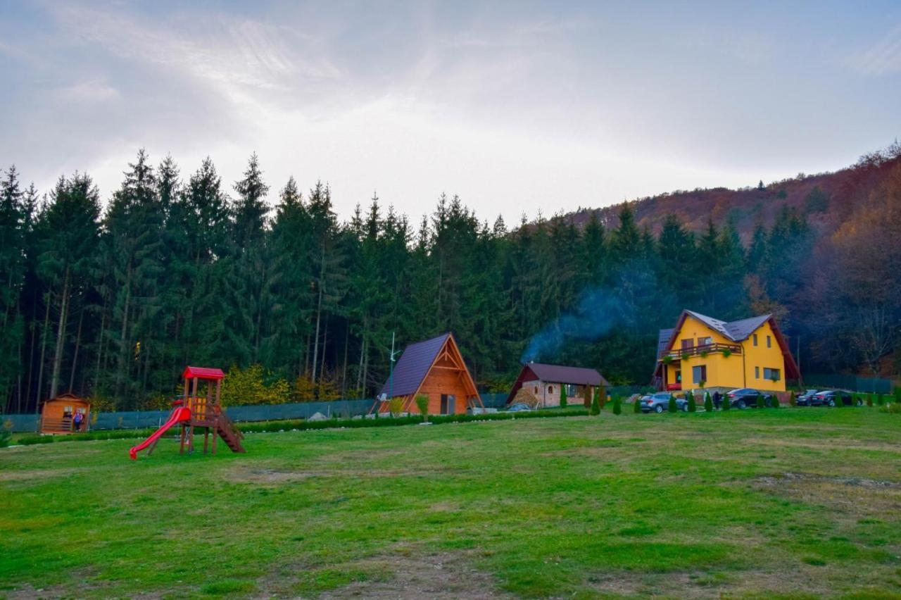 Green Property Dofteana Экстерьер фото