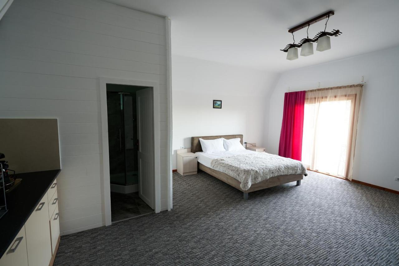 Green Property Dofteana Экстерьер фото